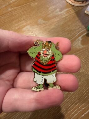 Disney Pin MOG Muppets Treasure Island Pin LE 450 Angel Marie